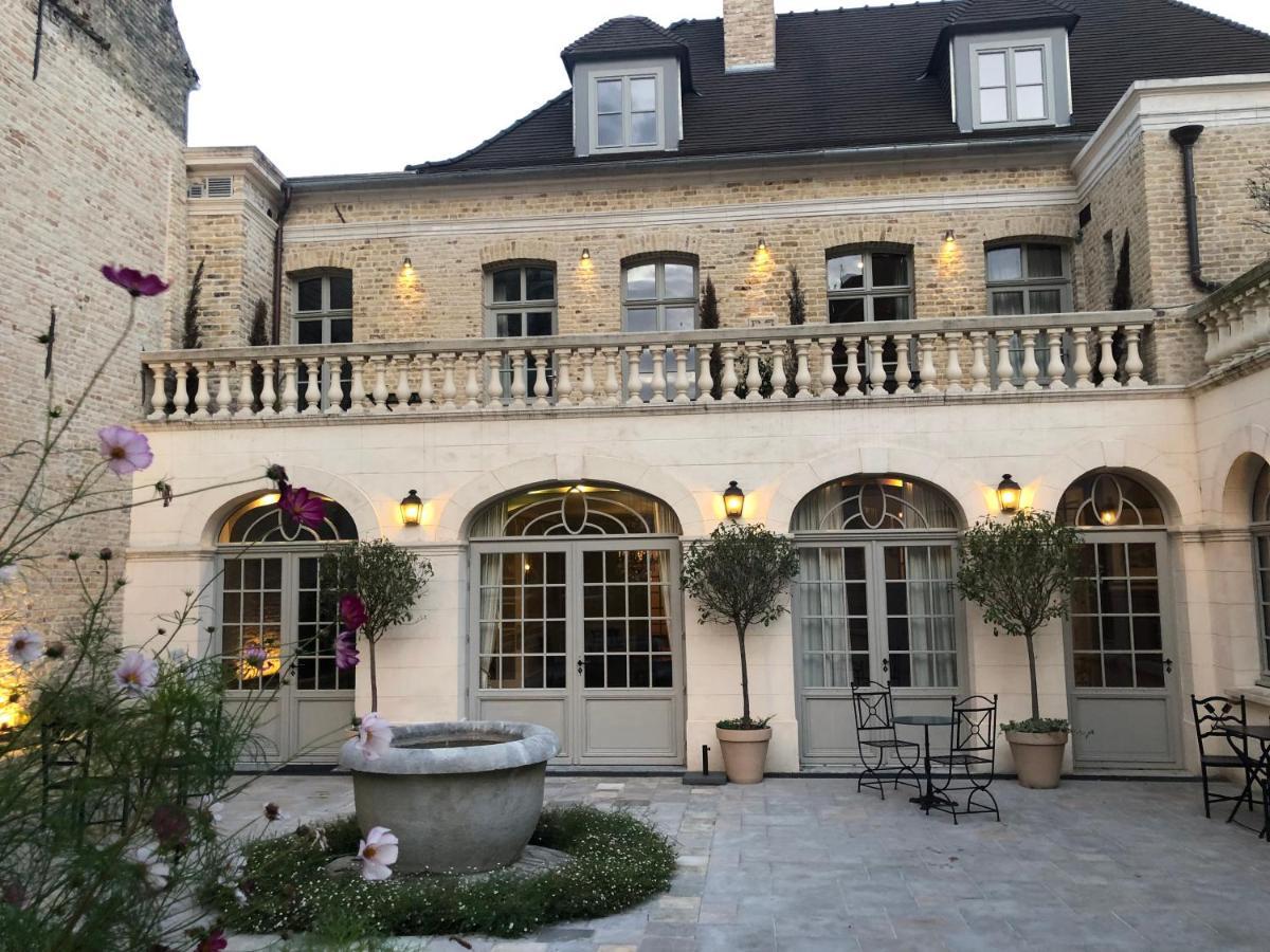 Clos Du Bailli Sint-Omaars Buitenkant foto